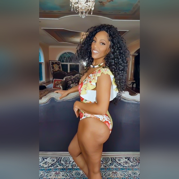 Callie Chartreuse: Red Peony Floral Print Ruffle Cap Sleeve Retro Swimsuit - Picture 7 of 17